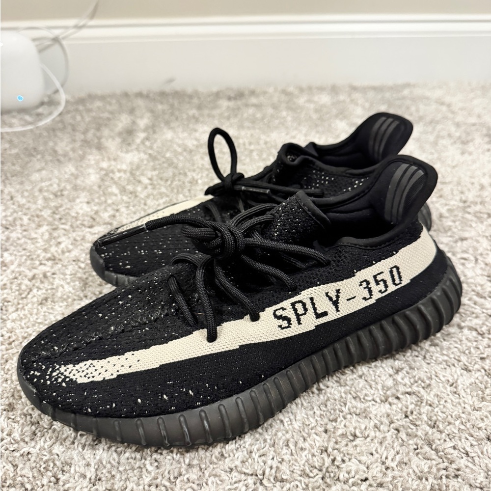 Adidas Yeezy Boost 350 V2 'Oreo'